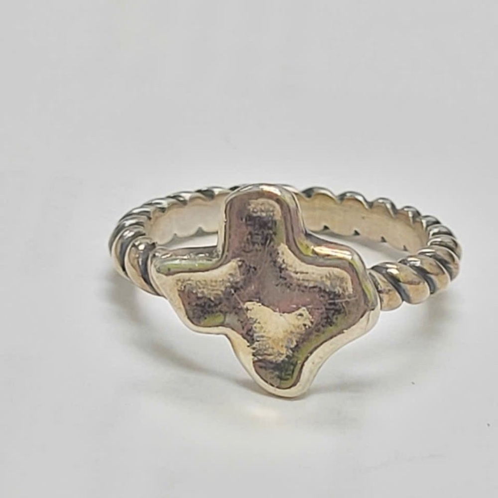 James Avery Texas Ring Retired Lone Star State Size 6 Sterling Silver 925